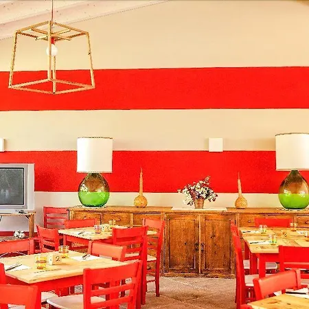 Village Rosselba Le Palme منتجع 3*