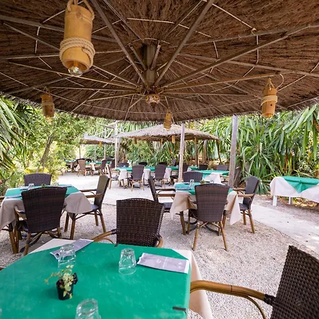 منتجع Village Rosselba Le Palme بورتوفيرّايو