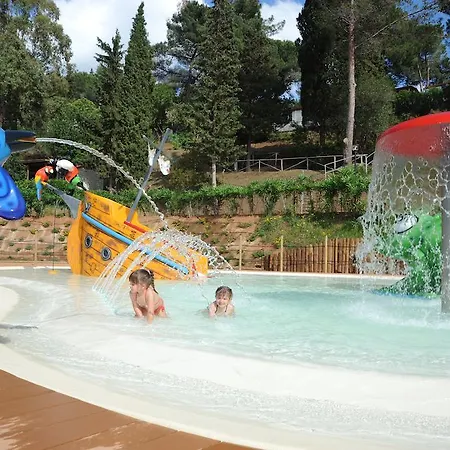 Üdülőközpont Village Rosselba Le Palme 3*