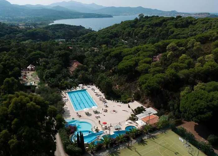 Resort Village Rosselba Le Palme