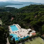 Θέρετρο Village Rosselba Le Palme