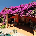 Village Rosselba Le Palme Θέρετρο 3*