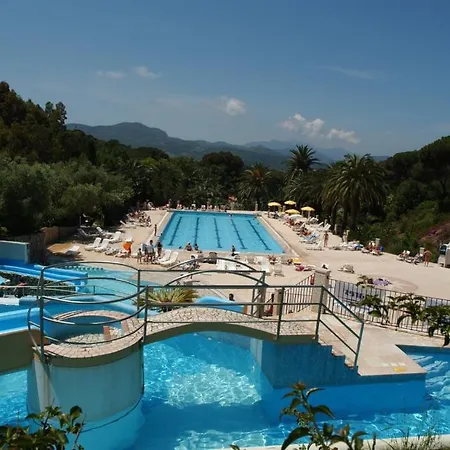 Θέρετρο Village Rosselba Le Palme