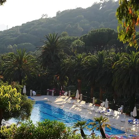 Village Rosselba Le Palme Θέρετρο